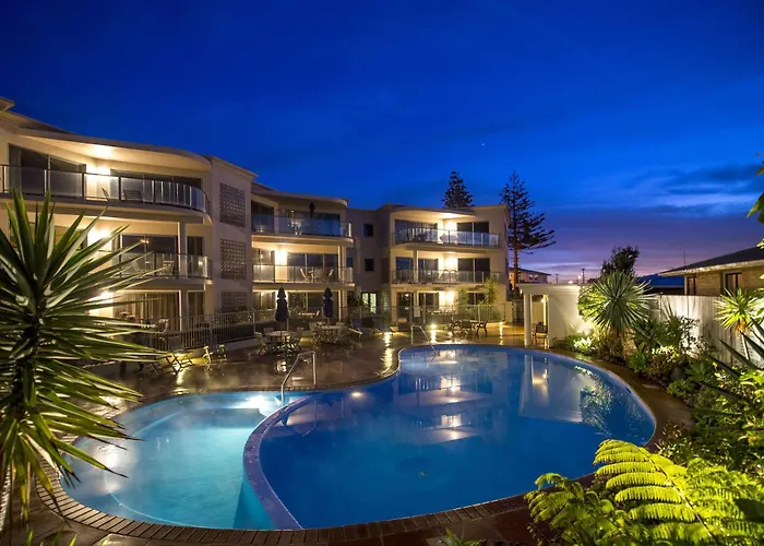The Reef Beachfront Apartments