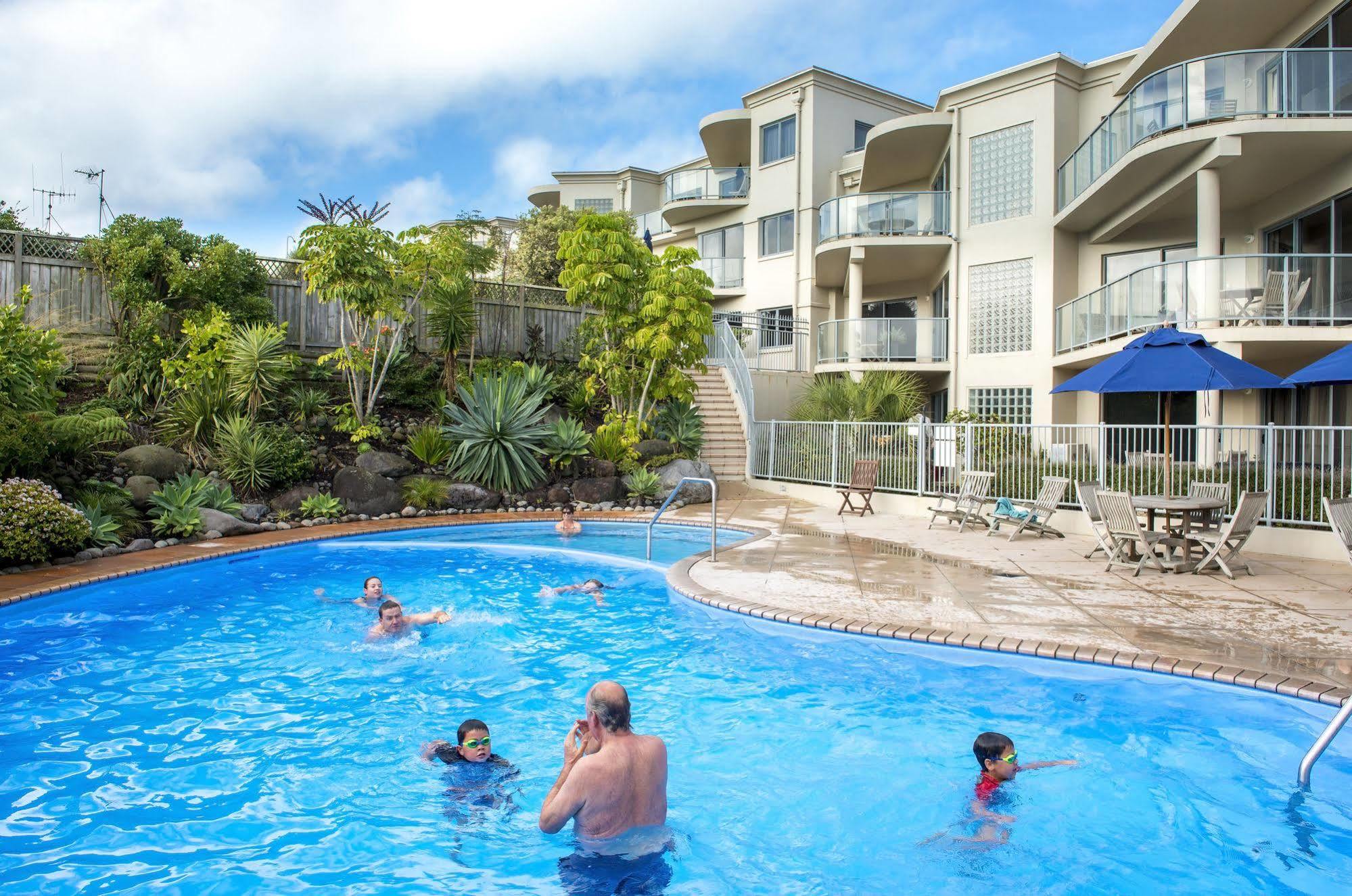 Aparthotel The Reef Beachfront 5*